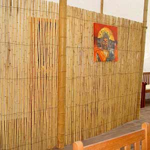 Бамбуковый забор в<br />качестве ширмы